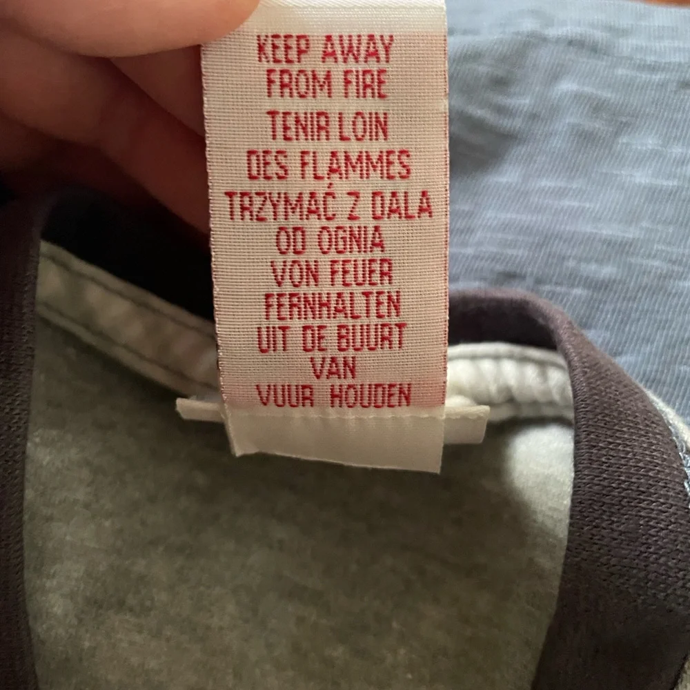 Tommy Bahama 18 month top
